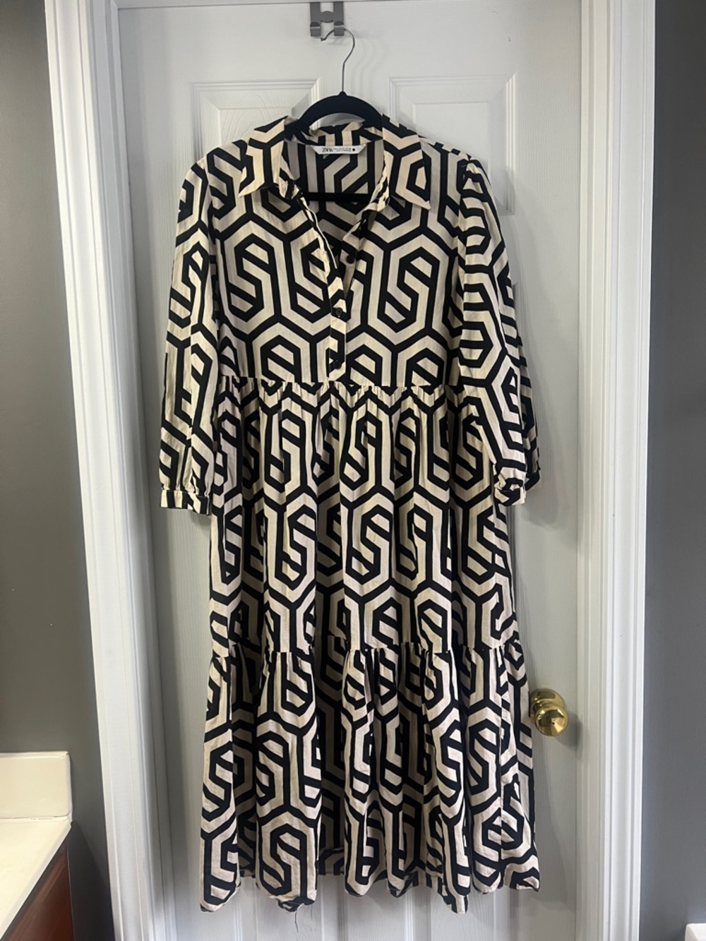 Geometric Print Tiered Shirt Dress - Black & Cream